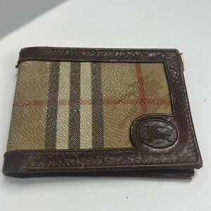 Burberry Vintage Bifold Wallet Nova Check Brown
